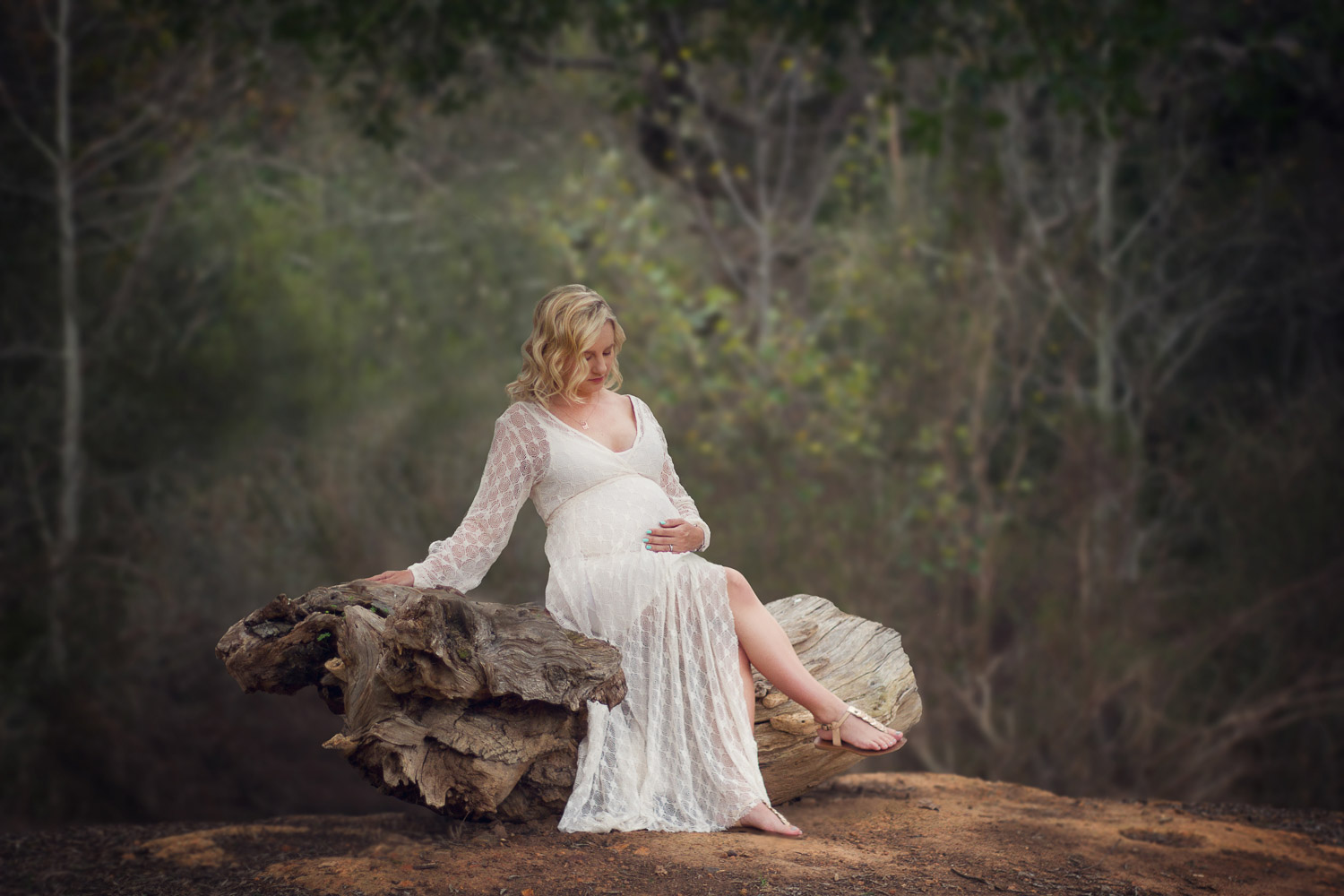 Pro Photographer in Cape Town specialising in Maternity and Newborn